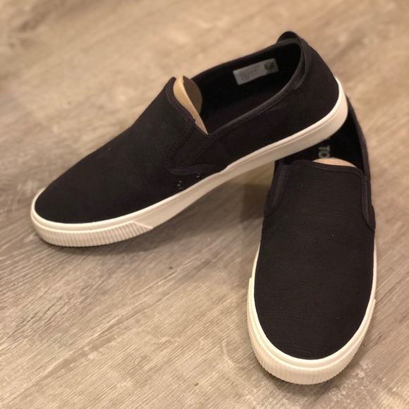 black heritage canvas toms